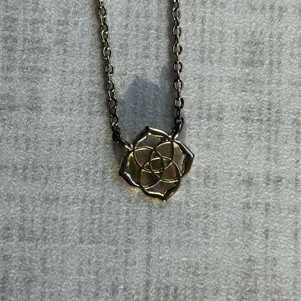 Kendra Scott Decklyn Necklace